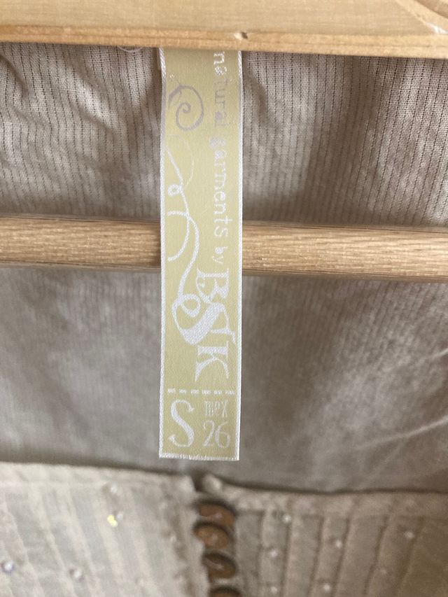 Blusa Breshka talla S color beige