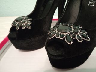 Sandalias de terciopelo de tacón con plataforma