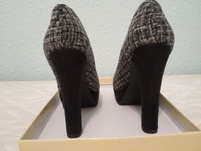 Zapatos de tacón con plataforma