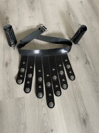 Trajes Romano y trabajos en piel a medida