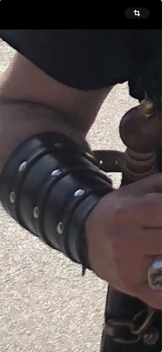 Trajes Romano y trabajos en piel a medida