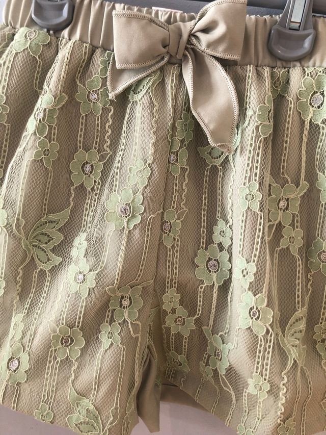 Pantalones veraniegos flores