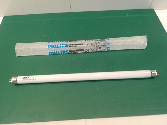 Tubo fluorescente 8w --Philips Master TL