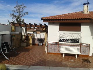 Chalet vacaciones, con piscina particular 