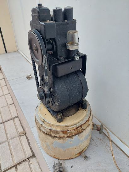 Magnifico compresor de dentista años 30/40 LUFT