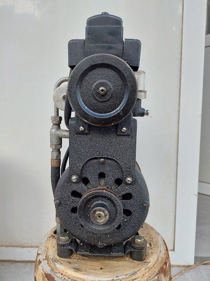 Magnifico compresor de dentista años 30/40 LUFT