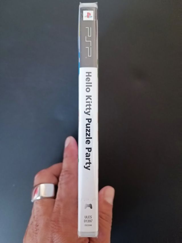 PSP PRECINTADO. Hello Kitty Puzzle Party