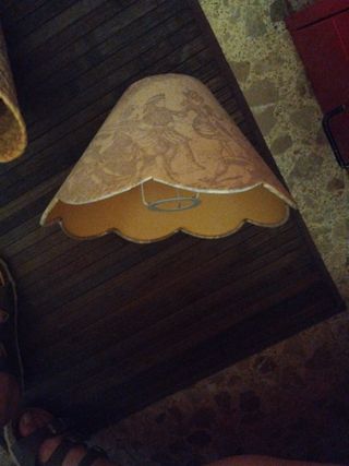 Pantalla para pie de lámpara