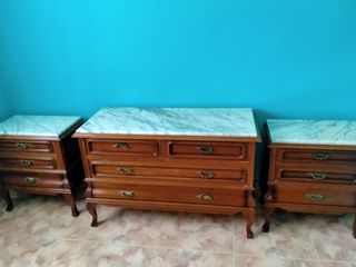 Tocador y dos mesitas