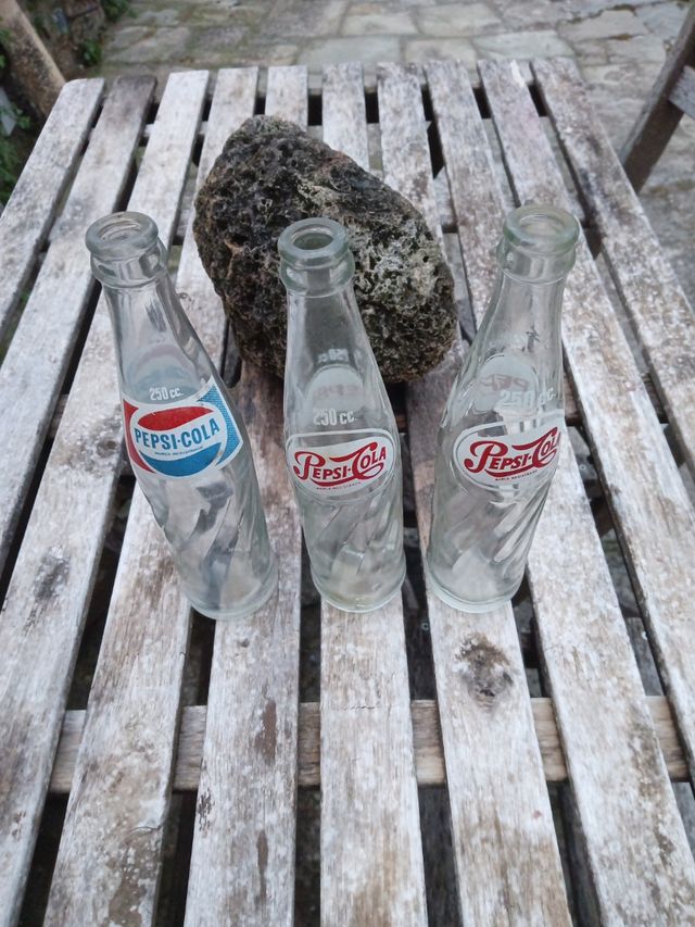 Botellas Pepsi