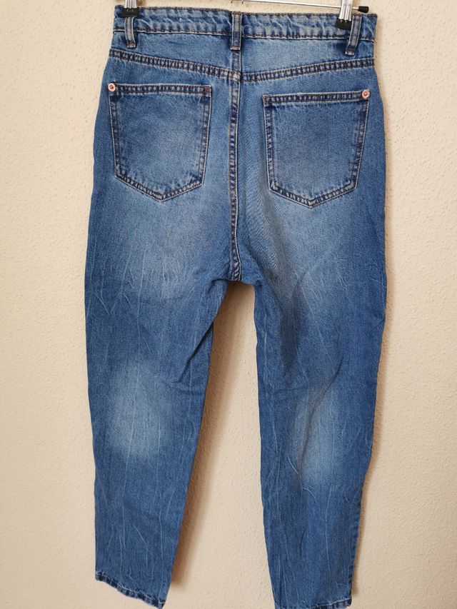 Pantalón chica talla 38 de Lefties.