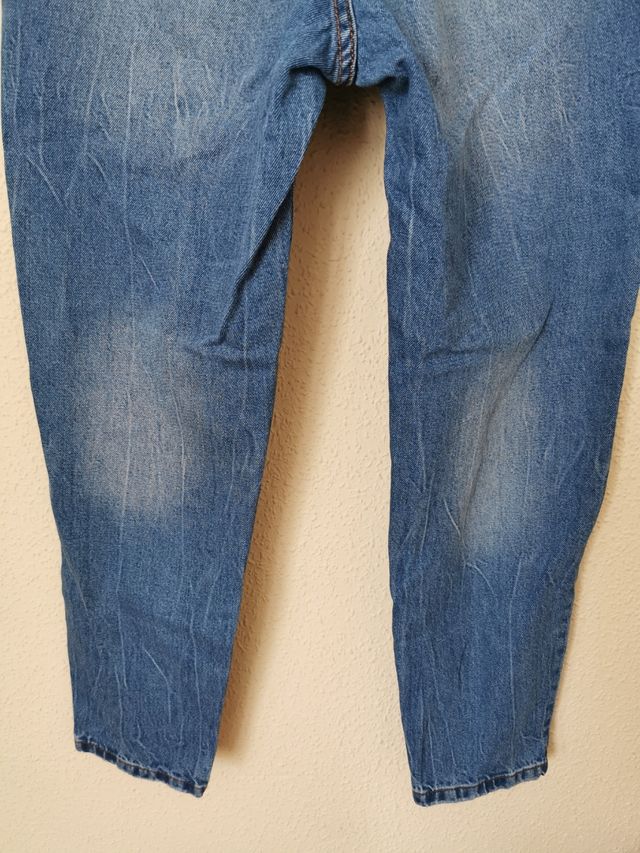 Pantalón chica talla 38 de Lefties.