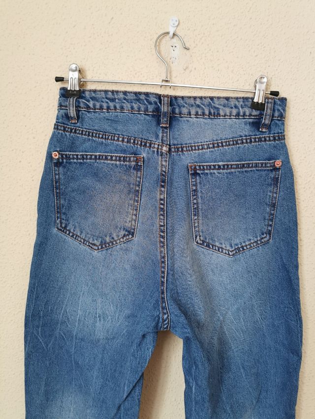 Pantalón chica talla 38 de Lefties.