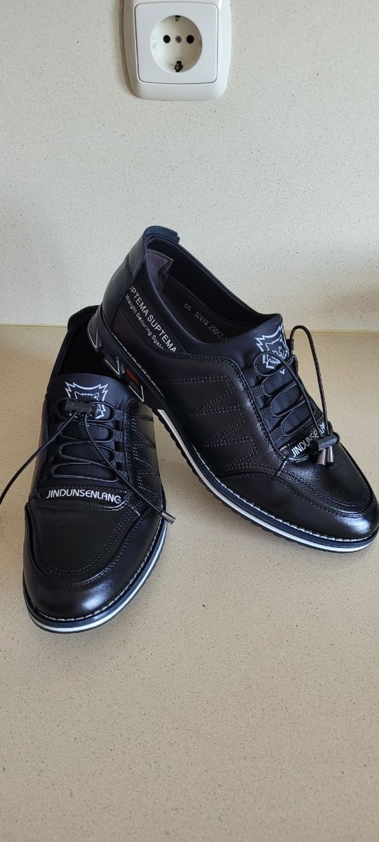 Zapatos nuevos  número  40