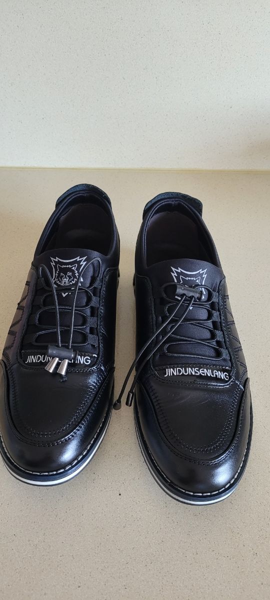 Zapatos nuevos  número  40