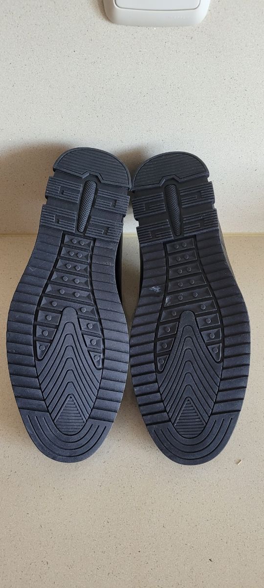 Zapatos nuevos  número  40