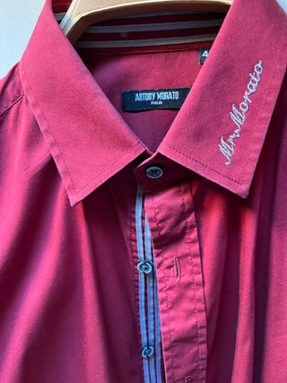 Camisa de hombre burdeos