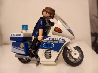 Pleimobil policía con moto