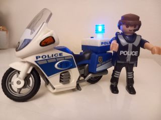 Pleimobil policía con moto