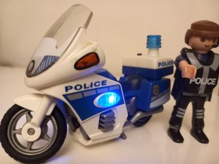 Pleimobil policía con moto