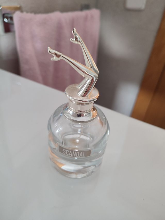 bote vacío de Scandal