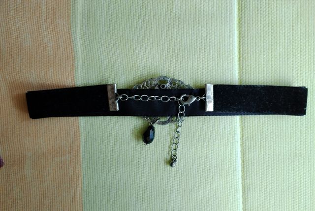 Chóker gótico negro araña Bijou Brigitte