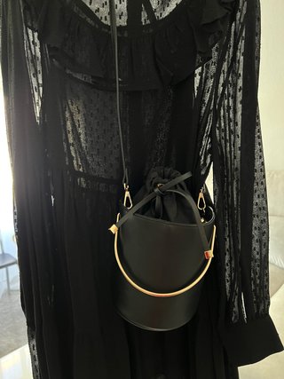 Vestido negro Zara