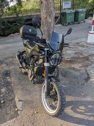 Husqvarna svartpilen 401