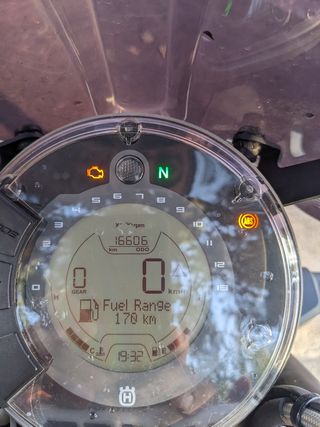 Husqvarna svartpilen 401