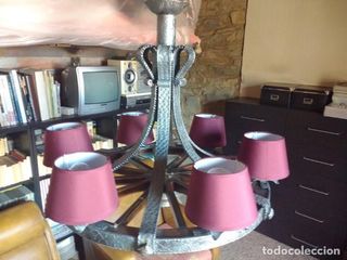 Singular y elegante lampara de techo con rueda de