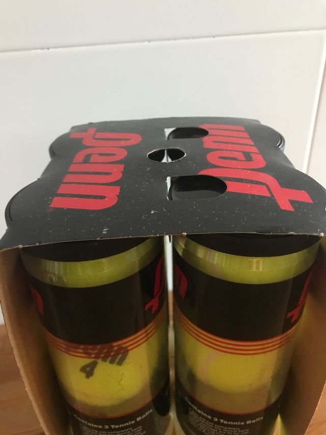 3 botes de pelotas de tenis