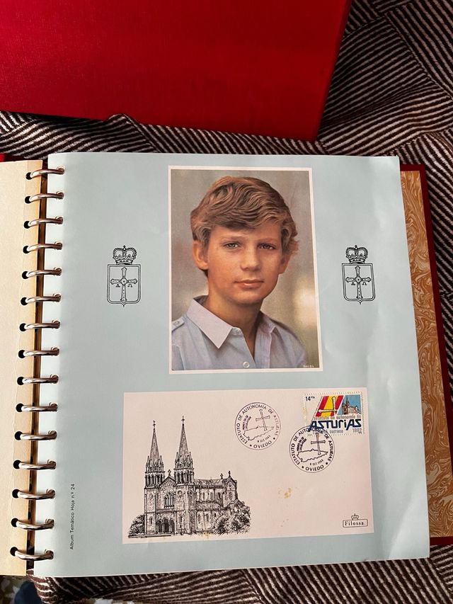 Colección de sellos 1964 a 2012 álbumes olegario