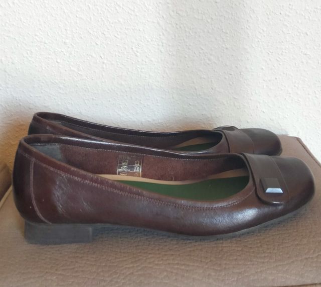zapato marrón de tacón bajo número 39