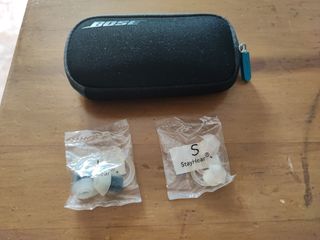 Cover originale per cuffie Bose.