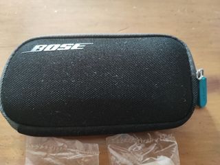 Cover originale per cuffie Bose.