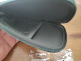 Cover originale per cuffie Bose.