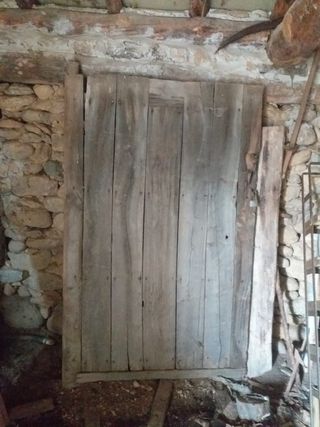 Portón rústico cuadra