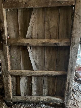 Portón rústico cuadra