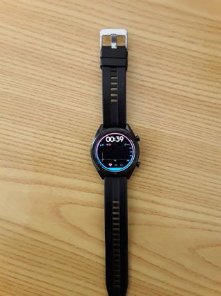 reloj Huawei watch GTE98 con cargador