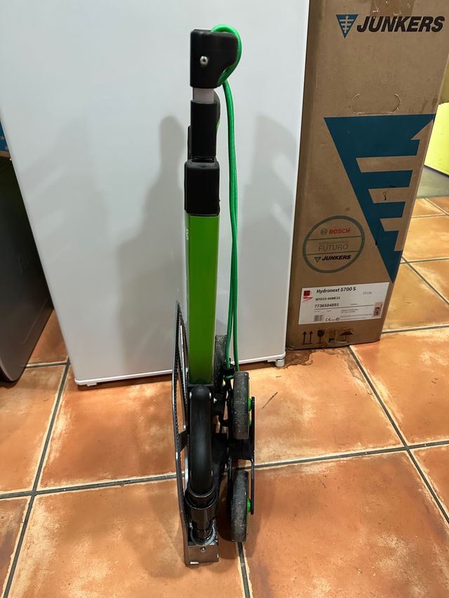 ALQUILO carretilla sube escaleras 70kg