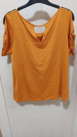 Camiseta naranja manga corta de massimo Dutti