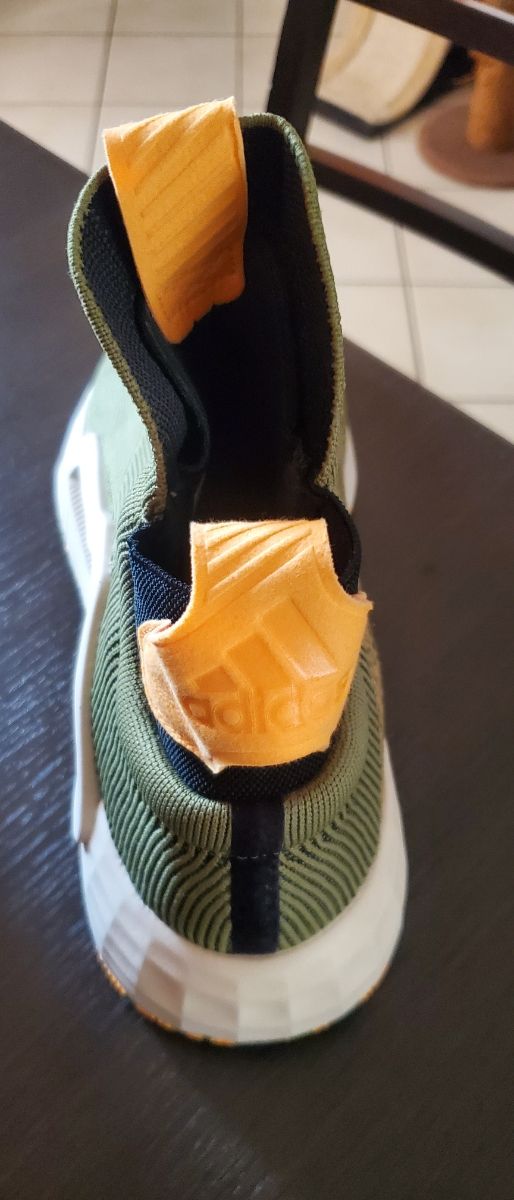 Scarpe da Basket uomo modello N3XT L3V3L