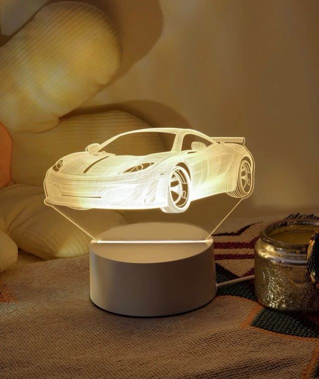 Luz led en forma de coche