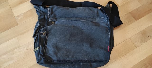 Mochila bandolera múltiples bolsillos