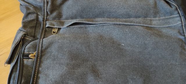 Mochila bandolera múltiples bolsillos