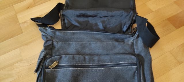 Mochila bandolera múltiples bolsillos