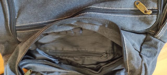 Mochila bandolera múltiples bolsillos