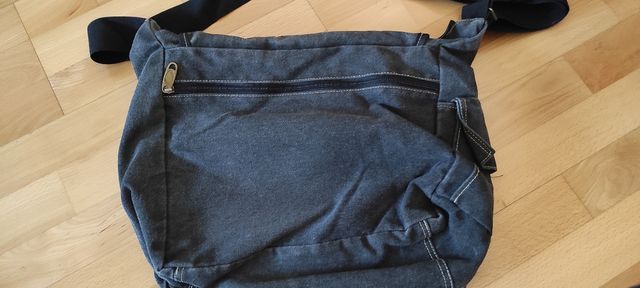 Mochila bandolera múltiples bolsillos