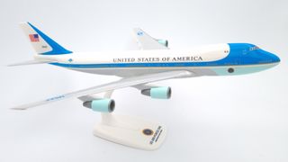 Precioso avión BOEING 747 Air Force One PPC 1:250