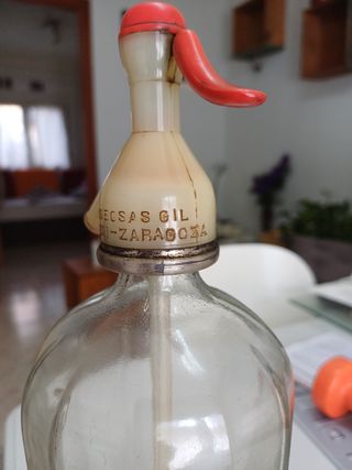 Botella de gaseosa antigua